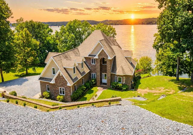 Photo 1 of Mansion for sale at 91 Channel Ridge Rd, Cadiz, KY 42211 | MLS# 26022581 | Listing updated on 2026-09-05