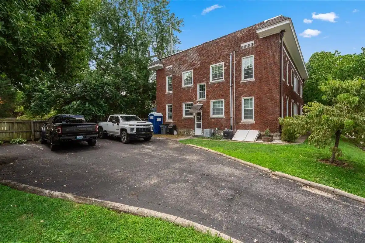 Listing Photo 29 - Condo for sale in 1127 Richmond Rd located at 1127 Richmond Rd, Lexington, KY 40502 - Unit 1127 Richmond Rd