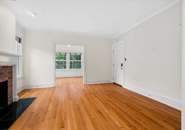 Listing Photo 5 - Condo for sale in building located at 1127 Richmond Rd, Lexington, KY 40502 - Unit #4