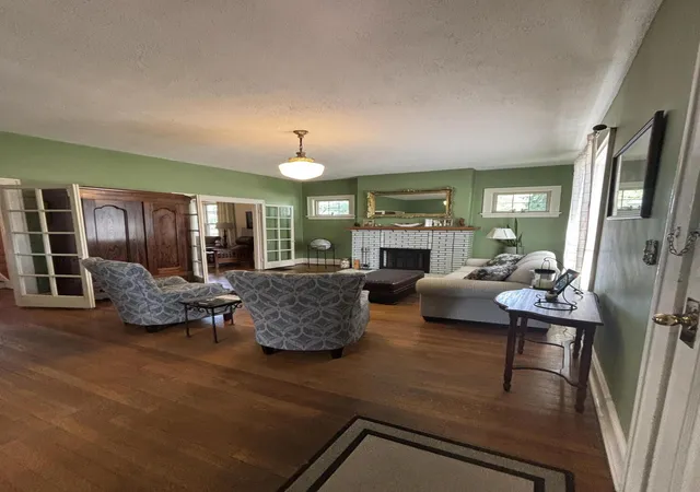 Photo 3 of Single family home for sale at 1023 High St, Paris, KY 40361 | MLS# 26022464 | Listing updated on 2026-08-19