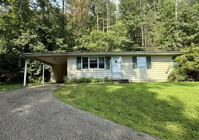 Photo 1 of Sale Pending at 229 Mcclure Cir, Morehead, KY 40351 | MLS# 26022411 | Listing updated on 2026-09-02