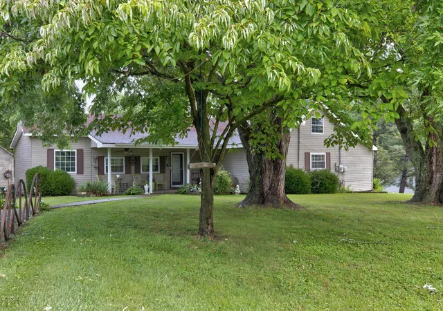 Photo 4 of Single family home for sale at 263 Old River Rd, Salt Lick, KY 40371 | MLS# 26022492 | Listing updated on 2026-10-22