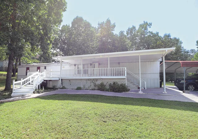 Photo 2 of Single family home for sale at 706 Justin Ln, Gilbertsville, KY 42044 | MLS# 26022637 | Listing updated on 2026-08-20