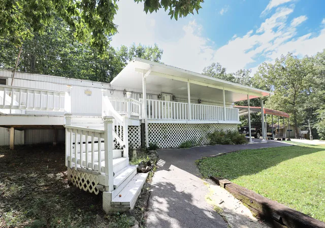 Photo 3 of Single family home for sale at 706 Justin Ln, Gilbertsville, KY 42044 | MLS# 26022637 | Listing updated on 2026-08-20