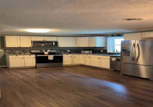 Photo 4 of Sale Pending at 95 Lou Dr, Stanford, KY 40484 | MLS# 26022456 | Listing updated on 2026-08-31
