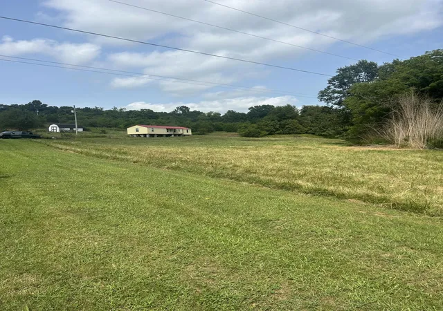Photo 2 of Sale Pending at 153 Snow Rd, Sadieville, KY 40370 | MLS# 26022454 | Listing updated on 2026-09-08