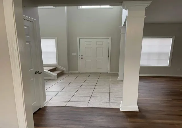 Photo 4 of Single family home for sale at 740 Rosslyns Dale, Lexington, KY 40514 | MLS# 26022509 | Listing updated on 2026-08-24