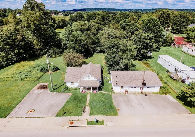 Photo 3 of Single family home for sale at 8540 Main St, Jeffersonville, KY 40337 | MLS# 26022480 | Listing updated on 2026-09-01