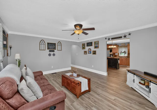 Photo 3 of Sale Pending at 2983 Perryville Rd, Harrodsburg, KY 40330 | MLS# 26022567 | Listing updated on 2026-08-24