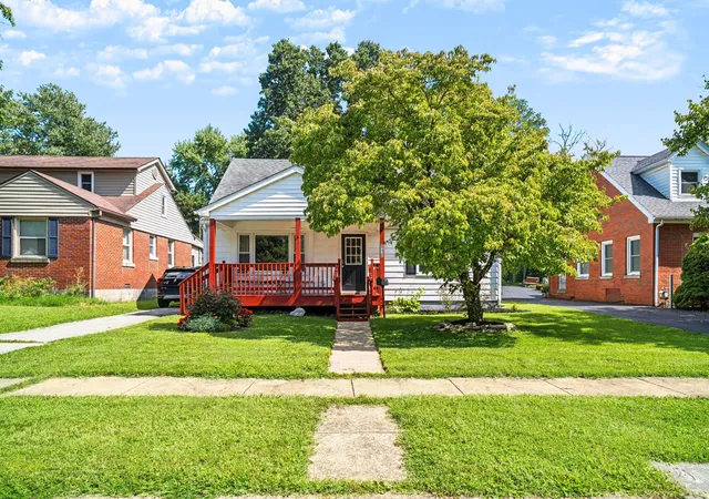 Photo 1 of Single family home for sale at 810 Marcellus Dr, Lexington, KY 40505 | MLS# 26023124 | Listing updated on 2026-08-30