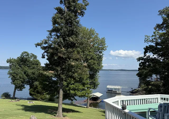 Photo 3 of Single family home for sale at 136 Sherwood Dr, Gilbertsville, KY 42044 | MLS# 26022872 | Listing updated on 2026-08-22