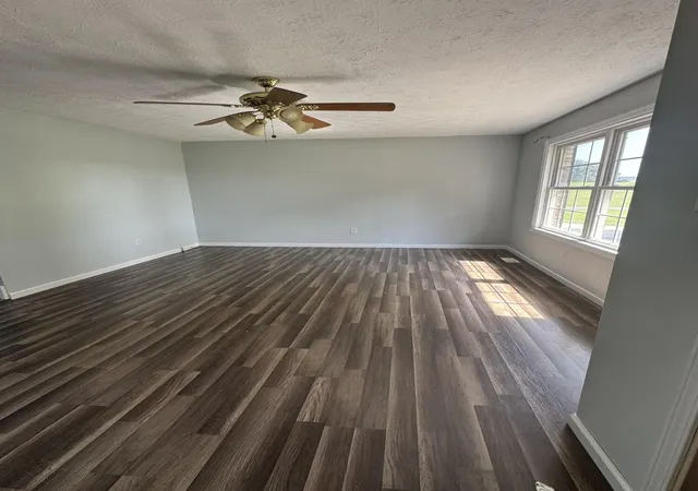 Photo 4 of Single family home for sale at 134 Shamrock St, Russell Springs, KY 42642 | MLS# 26022550 | Listing updated on 2026-10-06