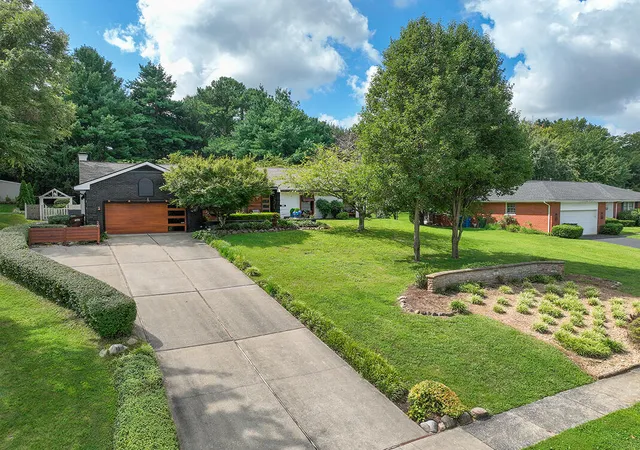 Photo 2 of Sale Pending at 3436 Lannette Ln, Lexington, KY 40503 | MLS# 26022634 | Listing updated on 2026-09-10