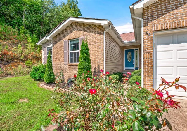 Photo 2 of Single family home for sale at 94 Stone Ridge Ct, Corbin, KY 40701 | MLS# 26022559 | Listing updated on 2026-10-05