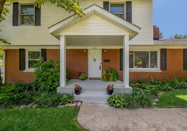 Photo 3 of Single family home for sale at 352 Albany Rd, Lexington, KY 40503 | MLS# 26022519 | Listing updated on 2026-10-13