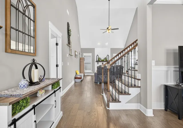 Photo 3 of Single family home for sale at 482 Archie Ct, Clarksville, TN 37043 | MLS# 26022554 | Listing updated on 2026-08-20