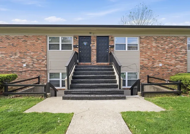 Photo 3 of House for sale at 388 Redding Rd, Lexington, KY 40517 | MLS# 26022566 | Listing updated on 2026-09-17