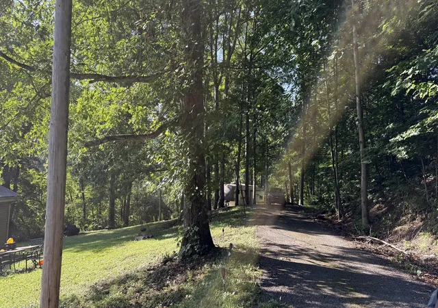 Photo 3 of Single family home for sale at 750, 758 762,766 Mount Vernon Rd, Berea, KY 40403 | MLS# 26022547 | Listing updated on 2026-08-19