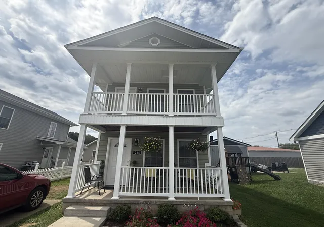 Photo 3 of Single family home for sale at 235 W Main St, Mount Vernon, KY 40456 | MLS# 26022552 | Listing updated on 2026-10-13