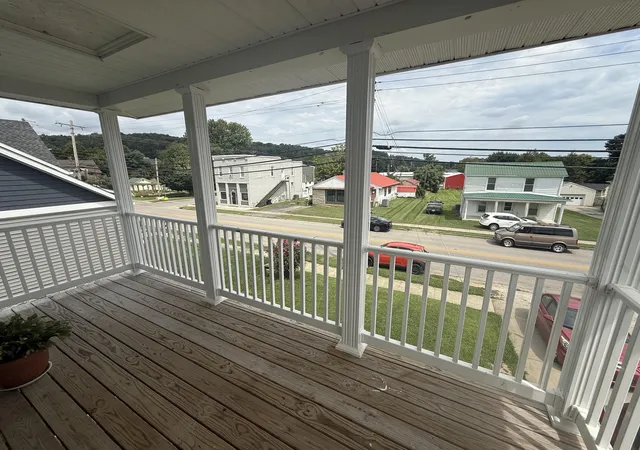 Photo 4 of Single family home for sale at 235 W Main St, Mount Vernon, KY 40456 | MLS# 26022552 | Listing updated on 2026-10-13