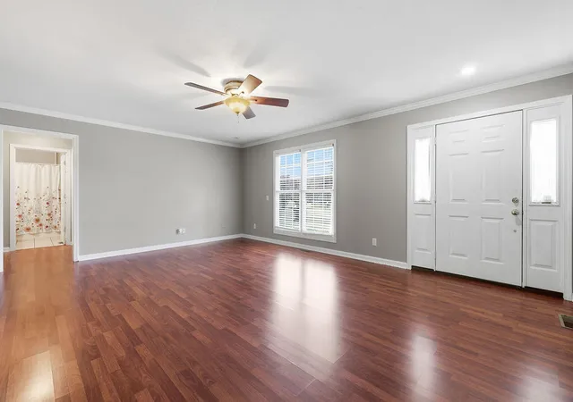 Photo 3 of Sale Pending at 52 Cambridge Dr, Murray, KY 42071 | MLS# 26022672 | Listing updated on 2026-09-05