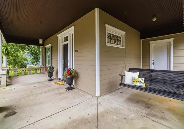 Photo 3 of Sale Pending at 425 Breck Ave, Richmond, KY 40475 | MLS# 26022570 | Listing updated on 2026-09-30