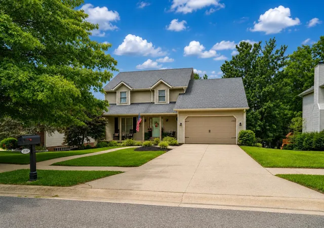 Photo 4 of Sale Pending at 1137 Lafayette Blvd, Winchester, KY 40391 | MLS# 26022723 | Listing updated on 2026-09-21