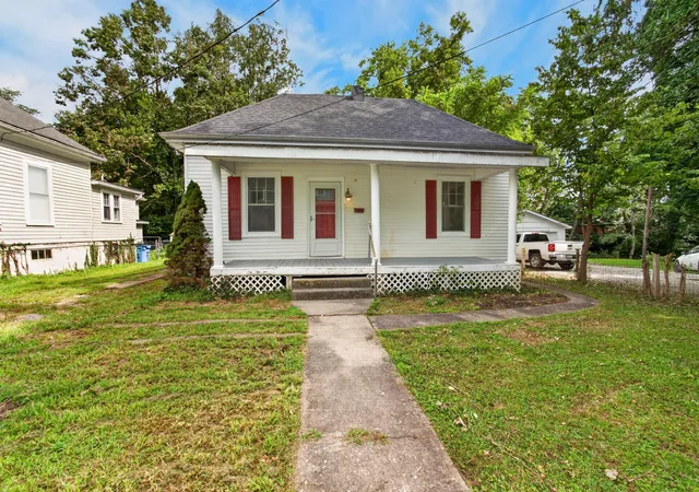 Photo 1 of Sale Pending at 537 Adams St, Danville, KY 40422 | MLS# 26022589 | Listing updated on 2026-09-13