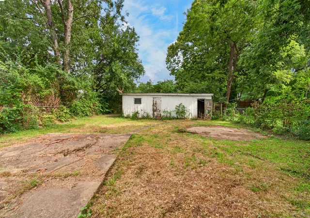 Photo 35 of Sale Pending at 537 Adams St, Danville, KY 40422 | MLS# 26022589 | Listing updated on 2026-09-13