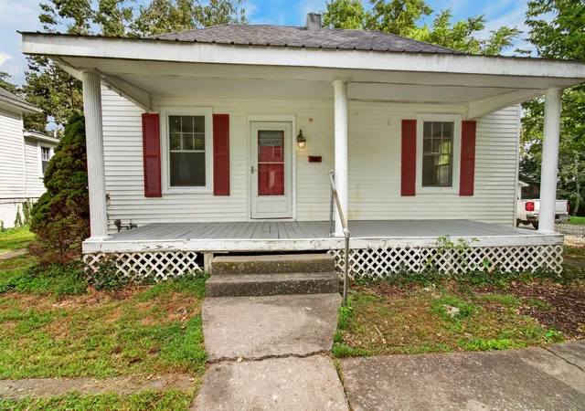 Photo 3 of Single family home for sale at 537 Adams St, Danville, KY 40422 | MLS# 26022589 | Listing updated on 2026-10-06