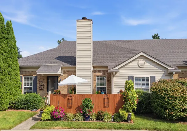 Photo 1 of Sale Pending at 577 Goldon Trophy Trl, Lexington, KY 40514 | MLS# 26022625 | Listing updated on 2026-09-10
