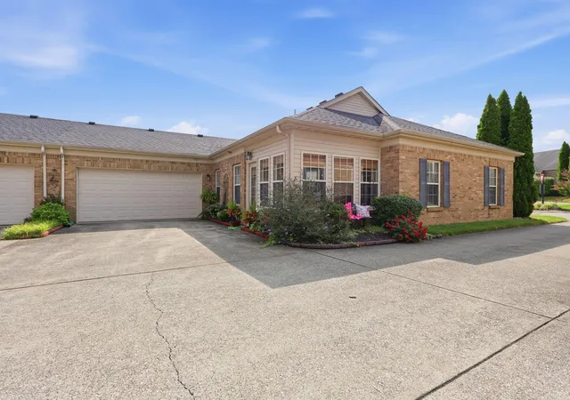 Listing Photo 5 - Condo for sale in building located at 577 Goldon Trophy Trl, Lexington, KY 40514