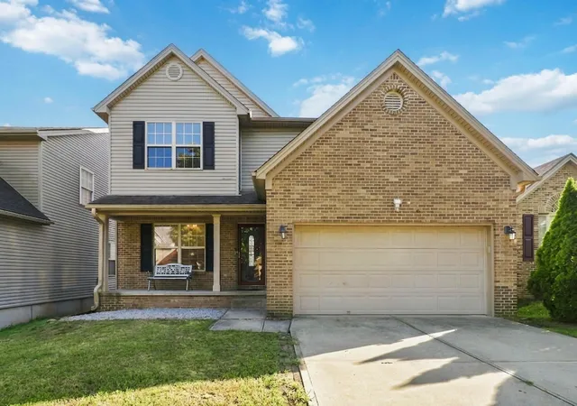 Photo 1 of Single family home for sale at 919 Winding Oak Trl, Lexington, KY 40511 | MLS# 26022611 | Listing updated on 2026-08-20