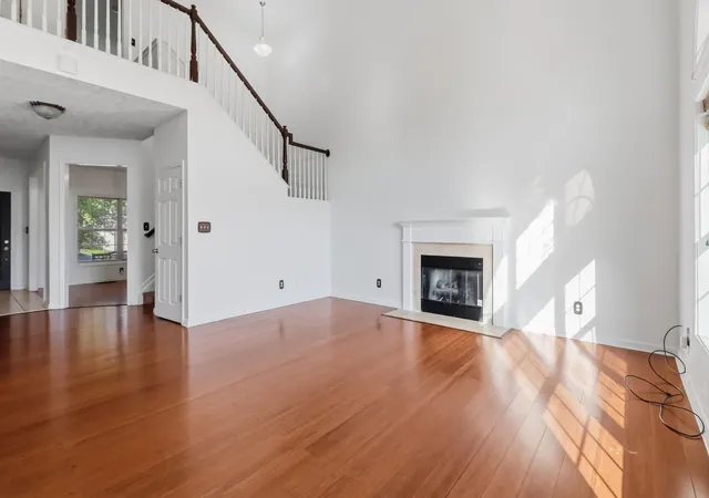 Photo 2 of Single family home for sale at 919 Winding Oak Trl, Lexington, KY 40511 | MLS# 26022611 | Listing updated on 2026-08-20