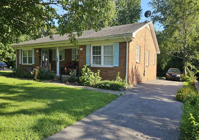 Listing Photo 3 - Condo for sale in building located at 202-202 1/2 Pocahontas Trl, Georgetown, KY 40324