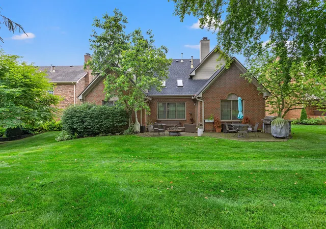 Photo 2 of Single family home for sale at 3337 Brighton Pl Dr, Lexington, KY 40509 | MLS# 26023298 | Listing updated on 2026-09-10