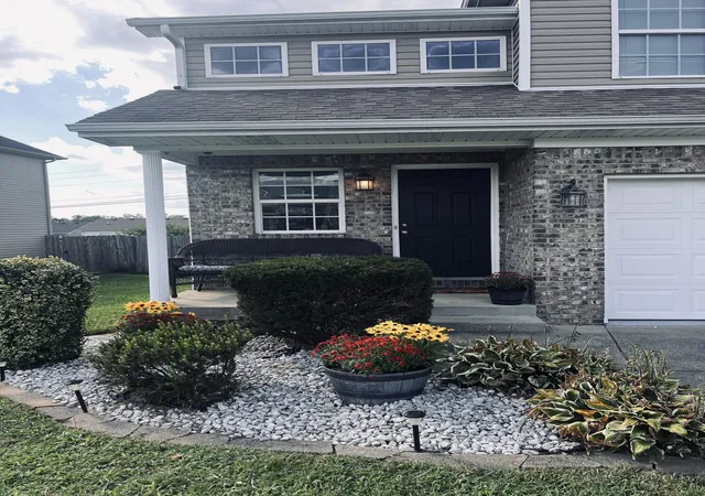 Photo 2 of Single family home for sale at 129 Shelby Way, Nicholasville, KY 40356 | MLS# 26022745 | Listing updated on 2026-09-12