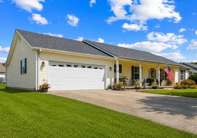 Photo 3 of Sale Pending at 327 Turkeyfoot Ln, Stanford, KY 40484 | MLS# 26023268 | Listing updated on 2026-09-17