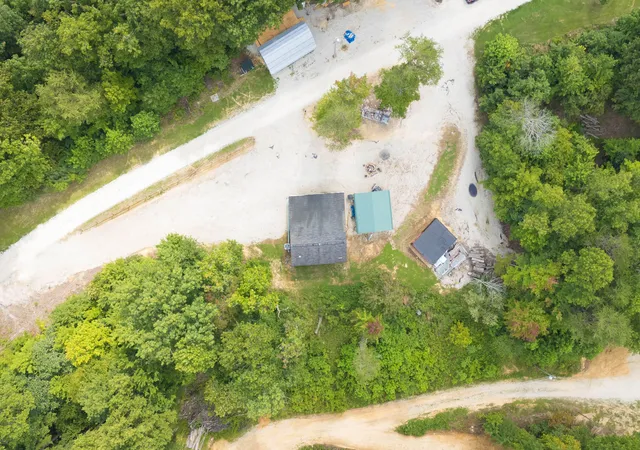 Photo 3 of Single family home for sale at 62 67 Mt Laurel Rd, Beattyville, KY 41311 | MLS# 26023106 | Listing updated on 2026-08-24