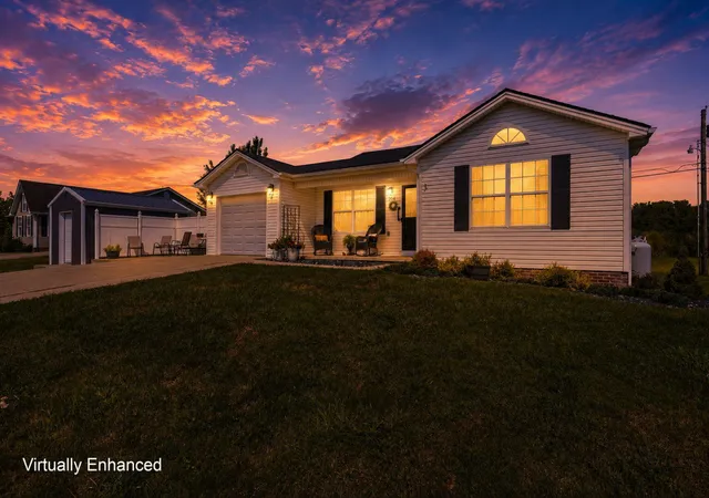 Photo 3 of Sale Pending at 204 Beechwood Dr, Berea, KY 40403 | MLS# 26023522 | Listing updated on 2026-09-07