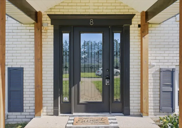Photo 3 of Sale Pending at 8 Parke Dr, Richmond, KY 40475 | MLS# 26022673 | Listing updated on 2026-10-27