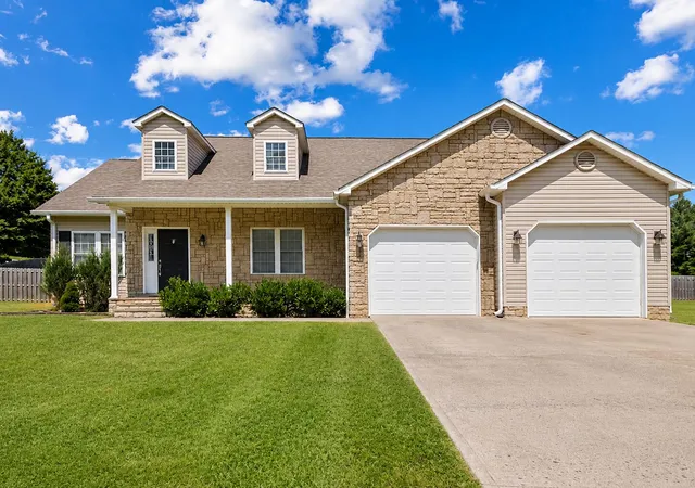 Photo 1 of Sale Pending at 82 Shadowbrook Dr, London, KY 40741 | MLS# 26023129 | Listing updated on 2026-09-10