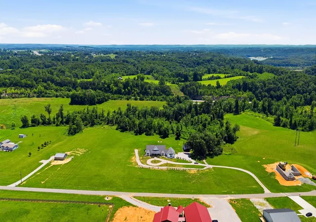 Photo 3 of Single family home for sale at 271 Bluegrass Meadows, Somerset, KY 42503 | MLS# 26022667 | Listing updated on 2026-09-16