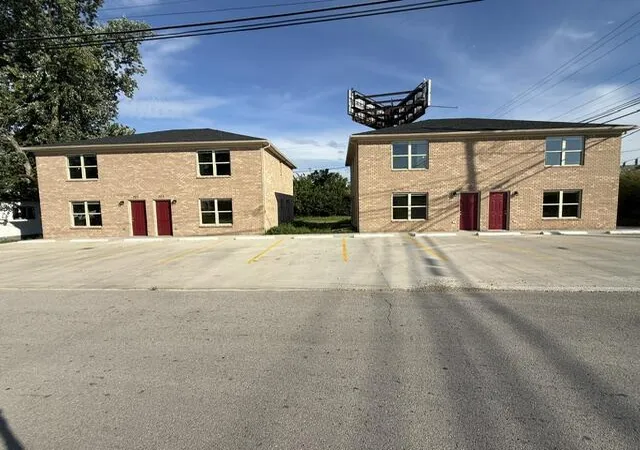 Photo 1 of Multi family home for sale at 103 Valley St #99,101,103,105, Richmond, KY 40475 | MLS# 26023244 | Listing updated on 2026-08-26