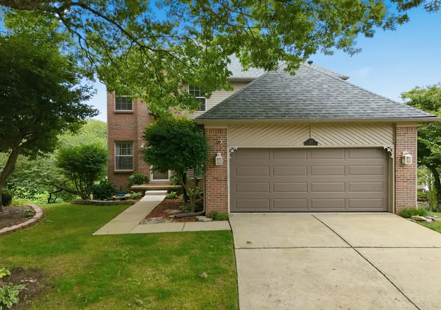 Photo 1 of Sale Pending at 213 Twin Shrs Ct, Lexington, KY 40515 | MLS# 26022728 | Listing updated on 2026-09-02