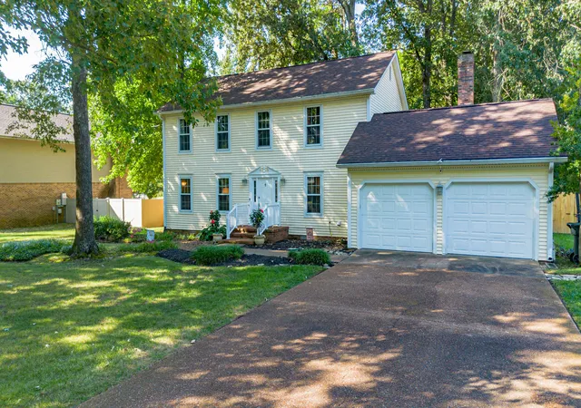 Photo 2 of Sale Pending at 535 Friedman Ln, Paducah, KY 42001 | MLS# 26023060 | Listing updated on 2026-08-25
