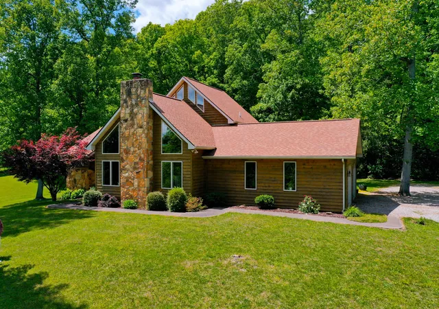 Photo 2 of Single family home for sale at 6330 W Laurel Rd, London, KY 40741 | MLS# 26022709 | Listing updated on 2026-09-04