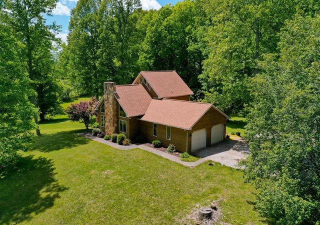 Photo 3 of Sale Pending at 6330 W Laurel Rd, London, KY 40741 | MLS# 26022709 | Listing updated on 2026-10-15