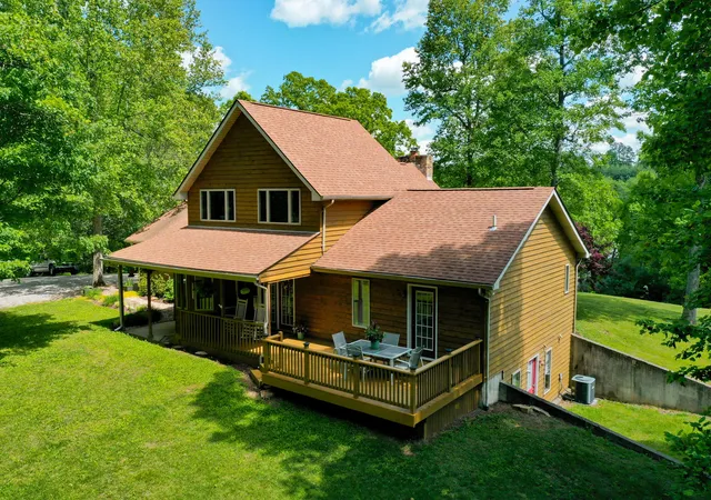 Photo 4 of Sale Pending at 6330 W Laurel Rd, London, KY 40741 | MLS# 26022709 | Listing updated on 2026-10-15
