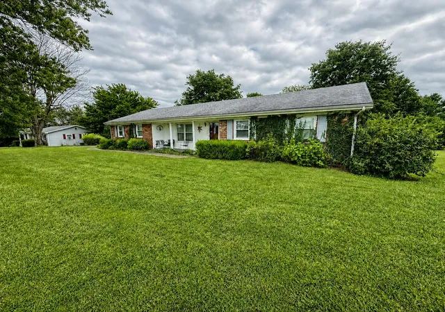 Photo 2 of Sale Pending at 136 Paradise Camp Rd, Harrodsburg, KY 40330 | MLS# 26022878 | Listing updated on 2026-08-29